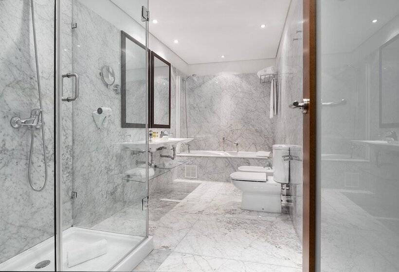 جناح جونيور, Eurostars Das Artes