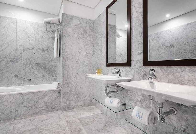 جناح جونيور, Eurostars Das Artes