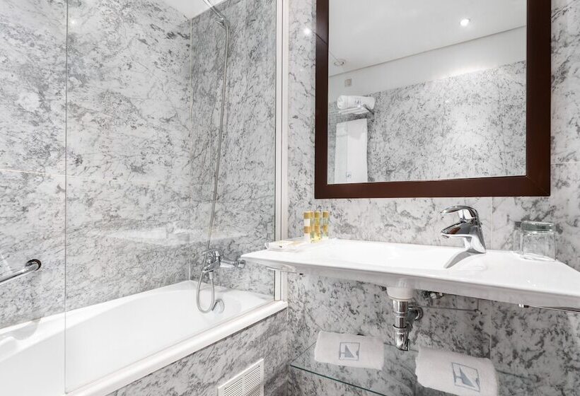 غرفة عائلية, Eurostars Das Artes