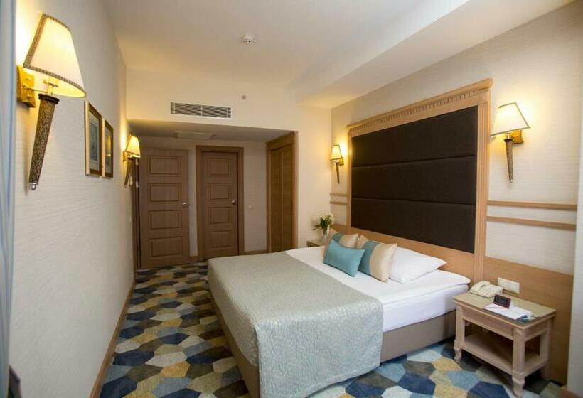 اتاق استاندارد با چشمانداز شهر, Fame Residence Lara & Spa