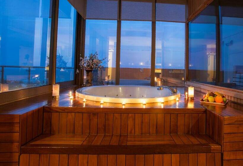 سوئیت با تخت بزرگ, Fame Residence Lara & Spa