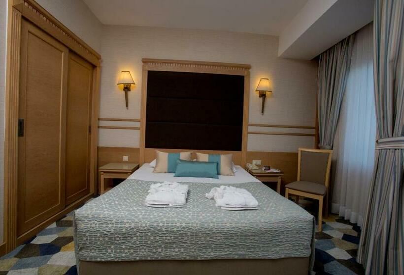 اتاق استاندارد با چشمانداز دریا, Fame Residence Lara & Spa