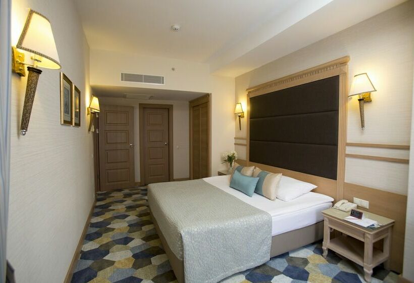 اتاق استاندارد با چشمانداز دریا, Fame Residence Lara & Spa