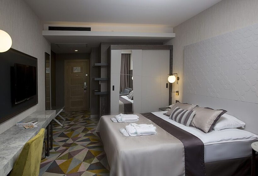 اتاق استاندارد یک نفره, Fame Residence Lara & Spa