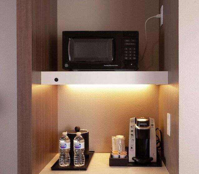 Номер Стандарт, Hilton Garden Inn Atlanta Airport/millenium Center
