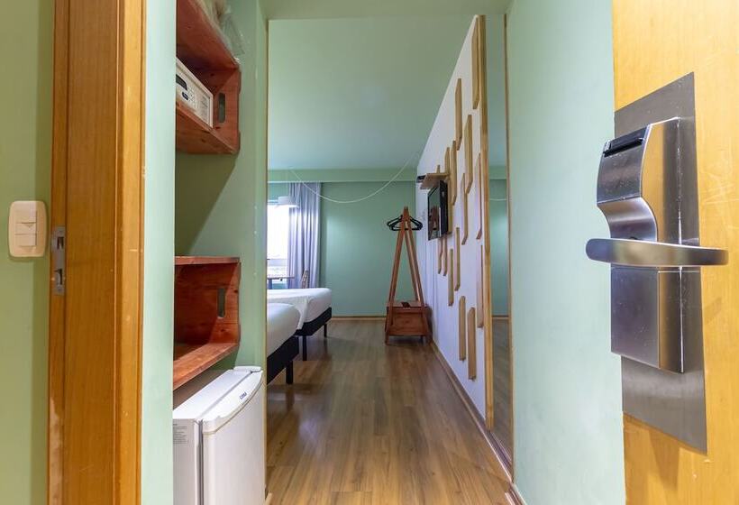 ダブルベッドスタンダードルーム, Nacional Inn Curitiba Santa Felicidade