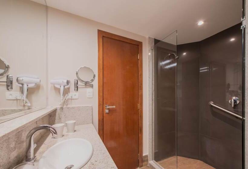 家庭间, Marupiara Resort