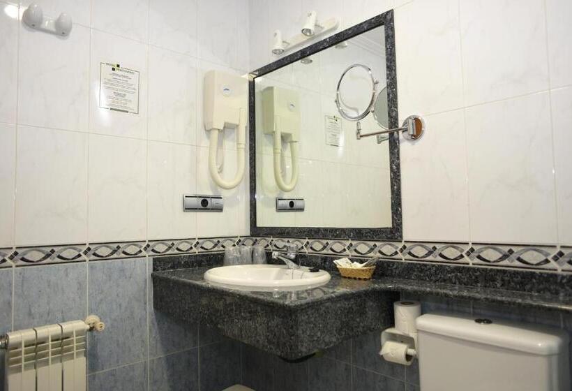 اتاق استاندارد با تراس, Portonovo