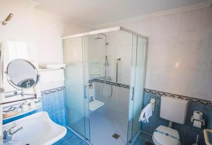 اتاق استاندارد برای معلولان, Portonovo