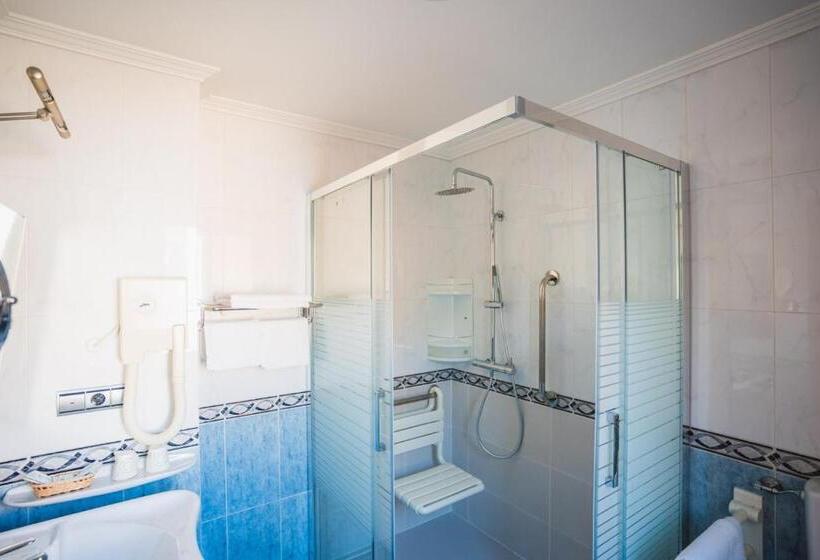 اتاق استاندارد برای معلولان, Portonovo