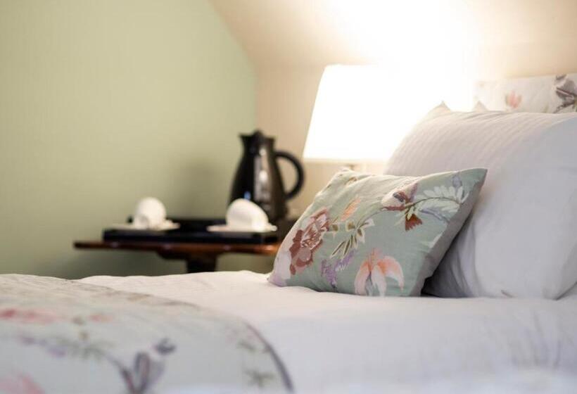 Семейный Номер, The Auld Kirk