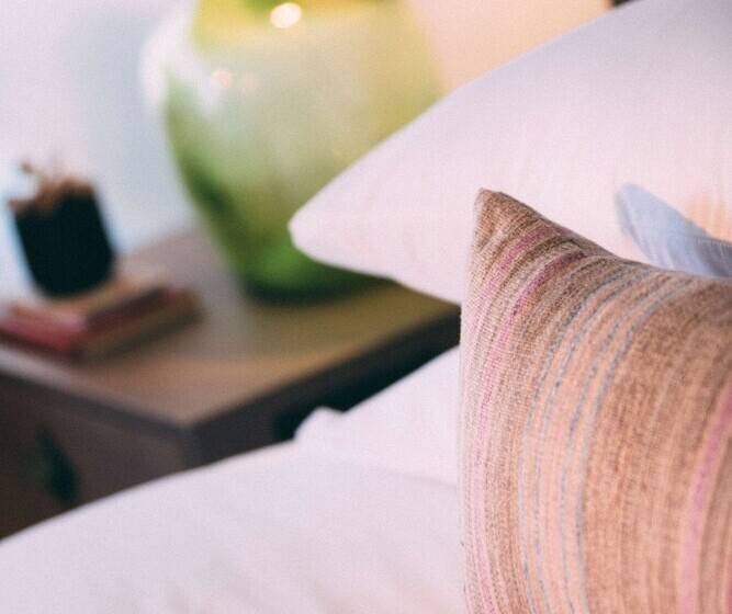 غرفة قياسية داخلية, The Leta Santa Barbara Goleta, Tapestry Collection by Hilton