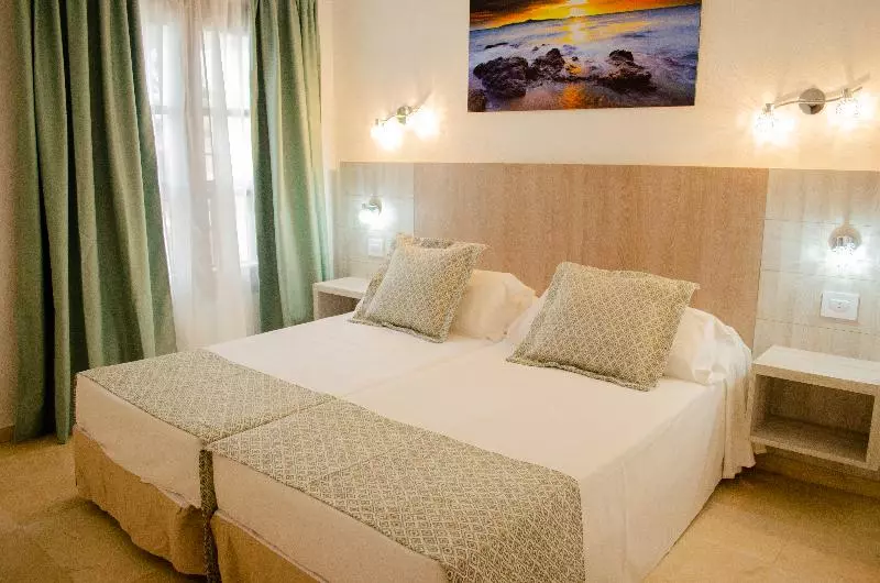 اتاق استاندارد, The Leta Santa Barbara Goleta, Tapestry Collection by Hilton