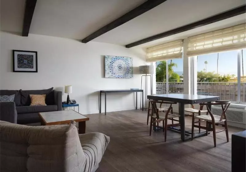 اتاق استاندارد با تخت بزرگ, The Leta Santa Barbara Goleta, Tapestry Collection by Hilton
