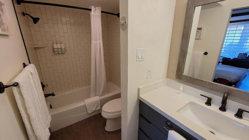 غرفة قياسية, The Leta Santa Barbara Goleta, Tapestry Collection by Hilton