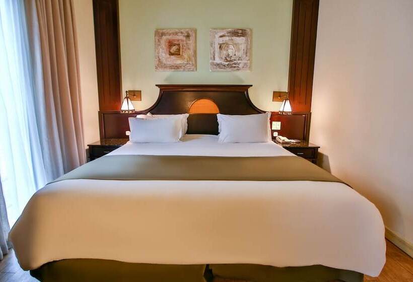 Номер Стандарт, Transamerica Executive Curitiba Batel