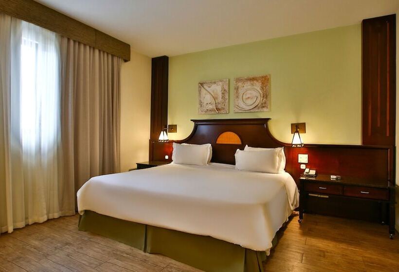 Номер Стандарт, Transamerica Executive Curitiba Batel