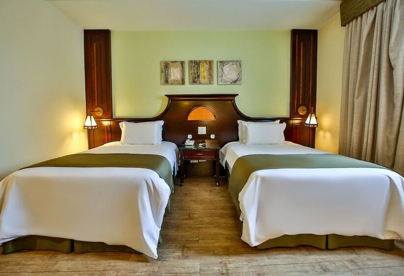 Номер Стандарт, Transamerica Executive Curitiba Batel