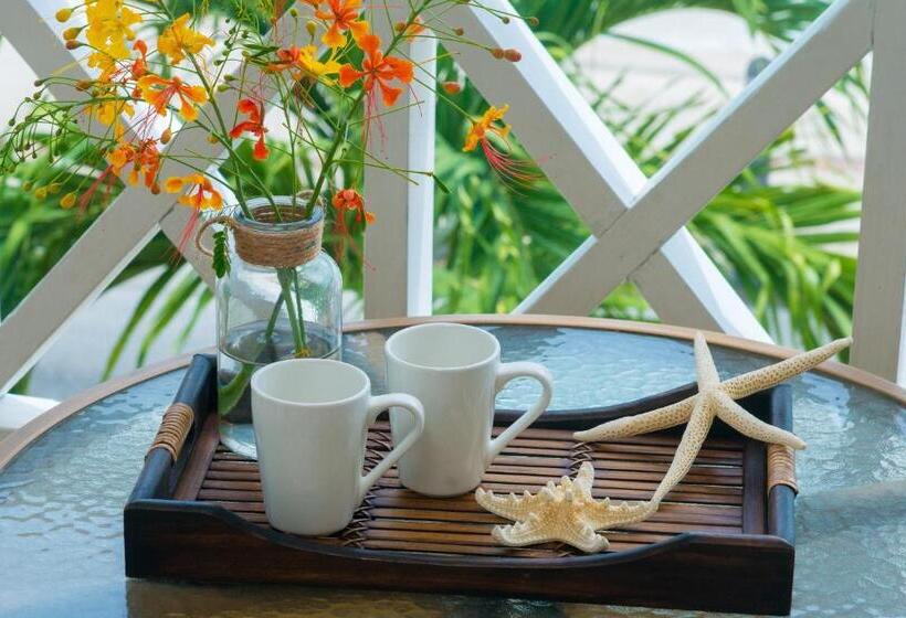 2 Bedrooms Suite Sea View, Yellow Bird