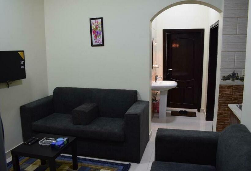 Standard Studio, الفهد الذهبى للشقق المفروشه