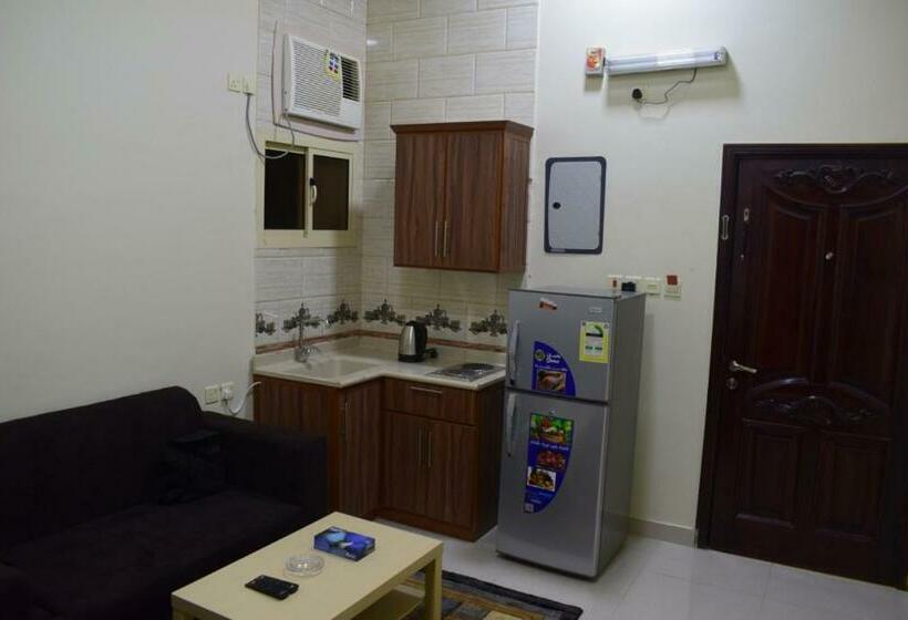 Standard Studio, الفهد الذهبى للشقق المفروشه