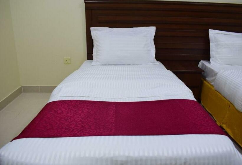 Standard Studio, الفهد الذهبى للشقق المفروشه