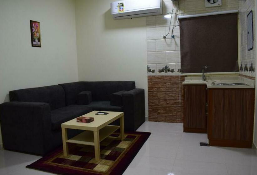 Standard Studio, الفهد الذهبى للشقق المفروشه