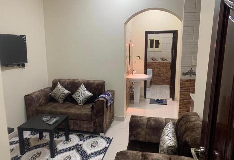 Standard Studio, الفهد الذهبى للشقق المفروشه