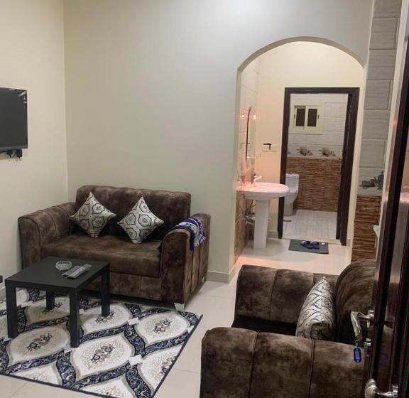 Standard Studio, الفهد الذهبى للشقق المفروشه