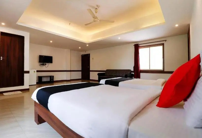 トリプルクラシックルーム, Capital O Sai Arya Residency