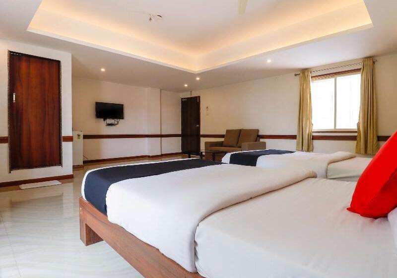 디럭스 트리플 룸, Capital O Sai Arya Residency