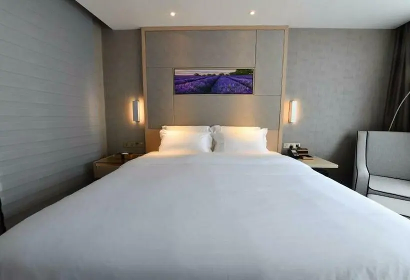 キングサイズベッドのエクゼクティブルーム, Lavande Hotel Huizhou High Speed Railway South Station Wanlian Square