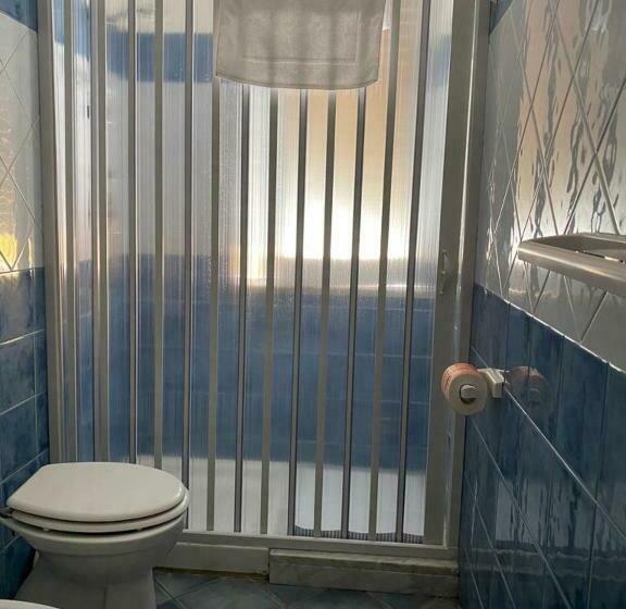 스탠다드 트리플 발코니 룸, B&b Kamaraton