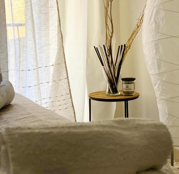 스탠다드 트리플 발코니 룸, B&b Kamaraton