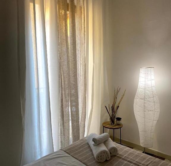 스탠다드 트리플 발코니 룸, B&b Kamaraton