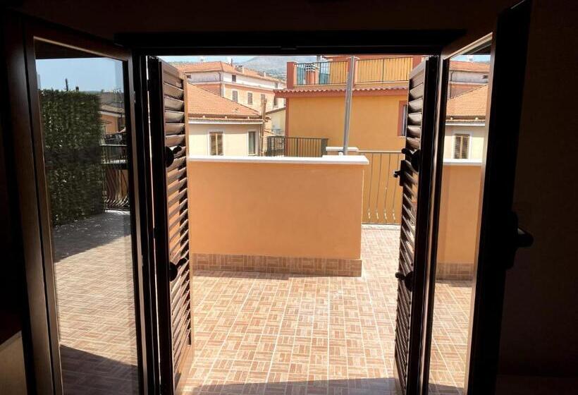 4인용 스탠다드 룸, B&b Kamaraton