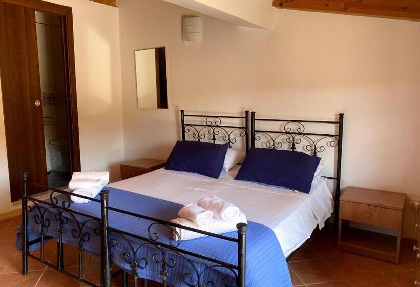 4인용 스탠다드 룸, B&b Kamaraton