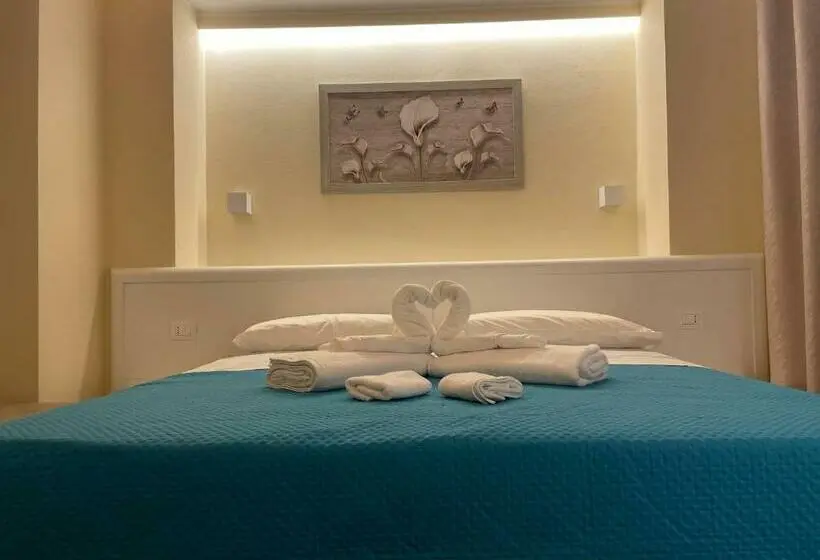 اتاق استاندارد سه نفره, Palazzo Campisi Rooms