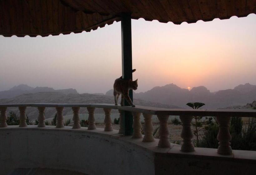 اتاق خانوادگی با چشم‌انداز کوه, B&b Petra Fig Tree Villa