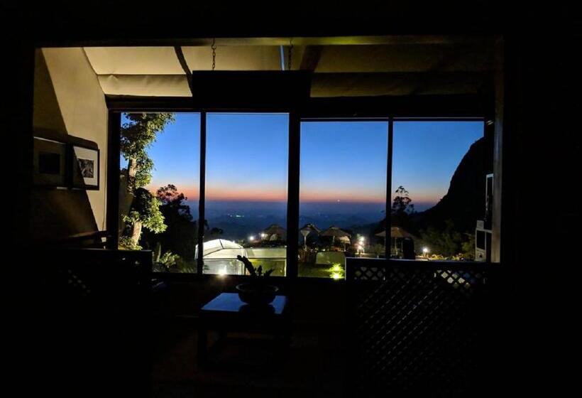 Premium Room, Ekho Ella