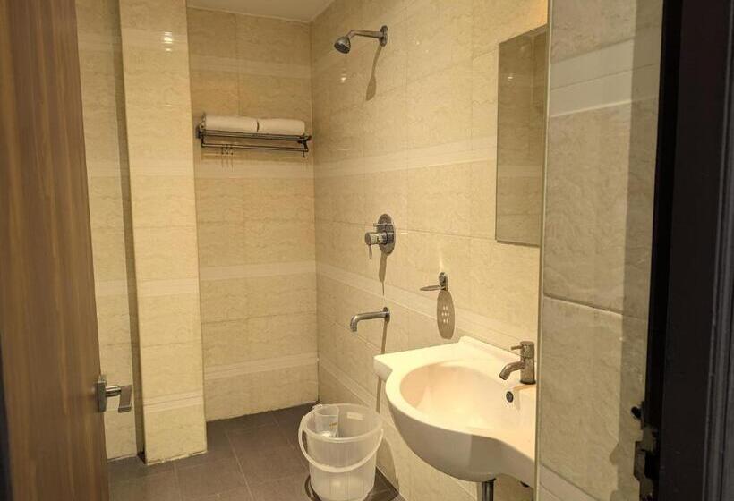 اتاق لوکس, Rbs Residency