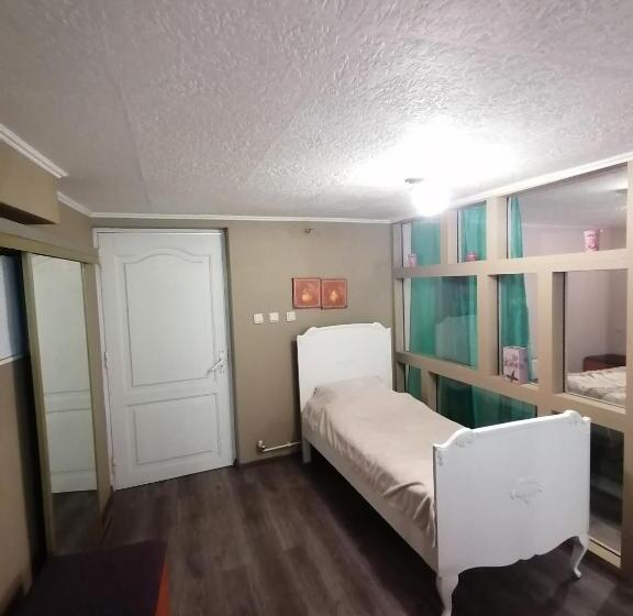 آپارتمان 1 خوابه با چشم‌انداز استخر, Jūrmala Beach