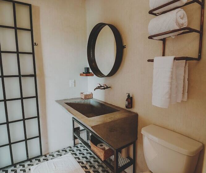 سوئیت با تخت بزرگ, Maka Hotel Boutique