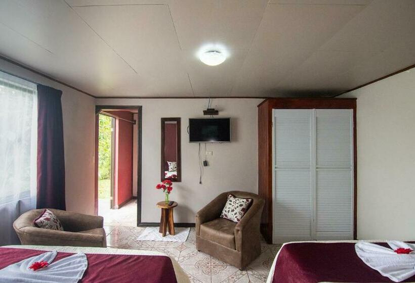 Семейный Номер, Nafre House B&b Monteverde