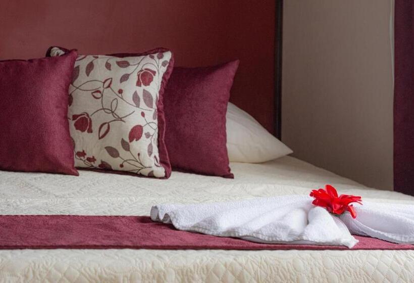 Семейный Номер, Nafre House B&b Monteverde