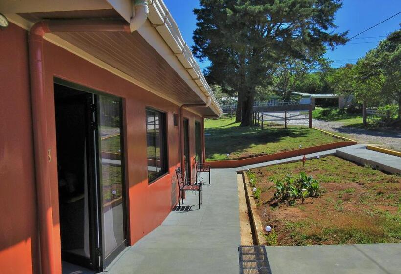 Номер Стандарт, Nafre House B&b Monteverde