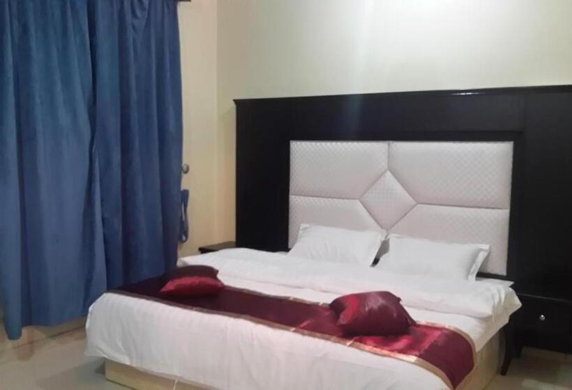 شقة غرفة واحدة, الماسة ينبع