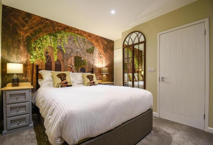 غرفة قياسية سرير كينج, The Bell Inn