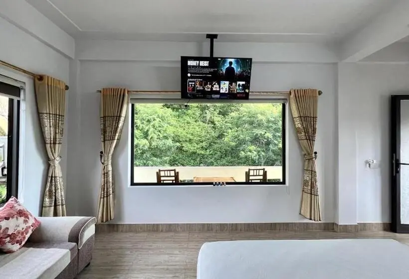 سوییت لوکس, Thao Nguyen Homestay