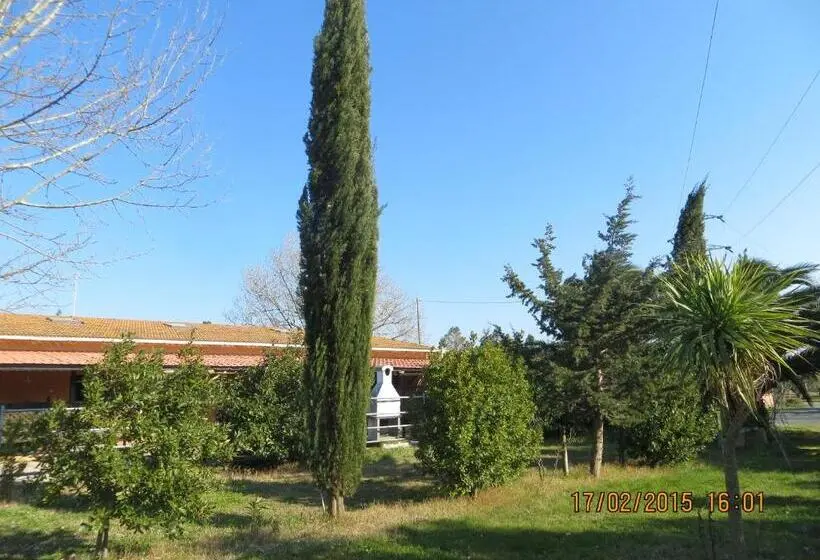 スタンダードスタジオ, Agriturismo Il Cipresso